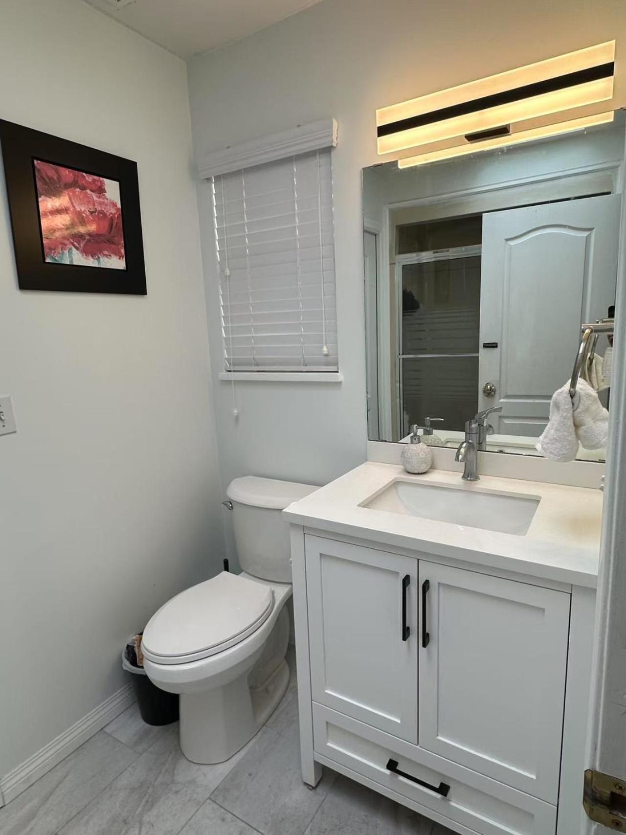 Beautiful Home In Burnaby Extérieur photo